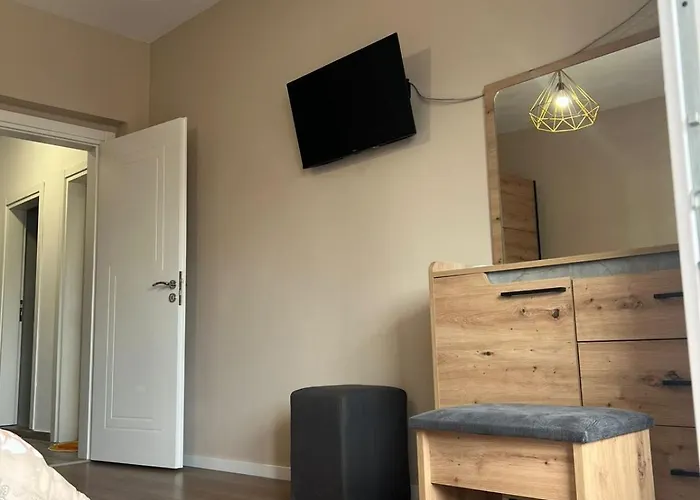 Luxury House * Tirana